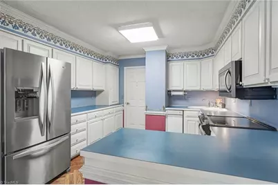 1007 Kings Arms Court, High Point, NC 27262 - Photo 12