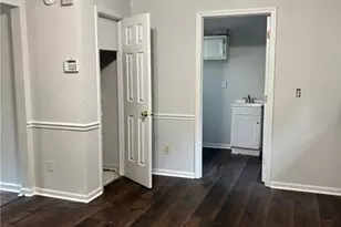 6 Lord Foxley Ct, Greensboro, NC 27405 - Photo 6