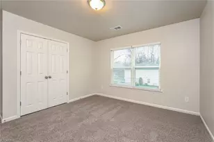 3717 Whitworth Dr, Greensboro, NC 27405 - Photo 12