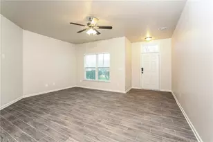 3717 Whitworth Dr, Greensboro, NC 27405 - Photo 2