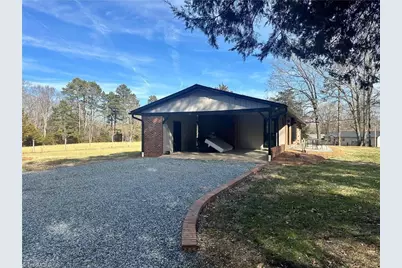 190 Flat Swamp Lake Road, Denton, NC 27239 - Photo 2