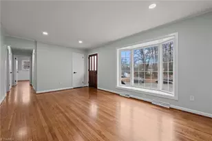 3202 James Pl, Greensboro, NC 27405 - Photo 12