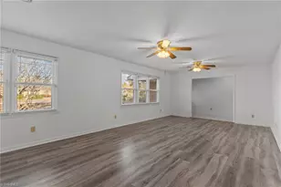 566 Palmer Dr, Southport, NC 28461 - Photo 6