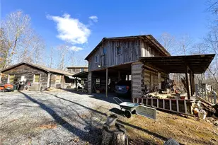 8313 Wrights Farm Ln, Summerfield, NC 27358 - Photo 4