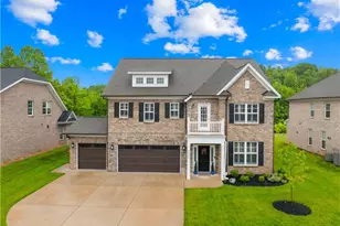 6224 Kershaw Mdws Rd, Pfafftown, NC 27040 - Photo 2