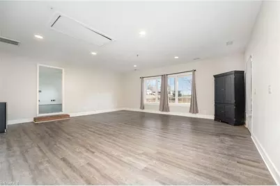 160 N Peace Haven Road, Winston-Salem, NC 27104 - Photo 12