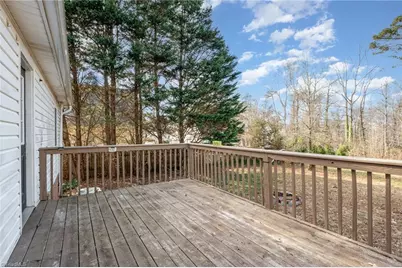 160 N Peace Haven Road, Winston-Salem, NC 27104 - Photo 24