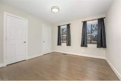 160 N Peace Haven Road, Winston-Salem, NC 27104 - Photo 22