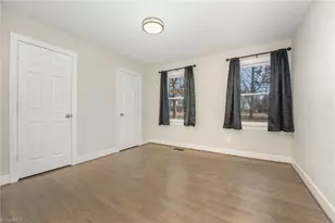 160 N Peace Haven Rd, Winston-Salem, NC 27104 - Photo 22