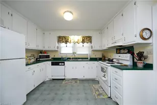 434 Ward St, Graham, NC 27253 - Photo 12