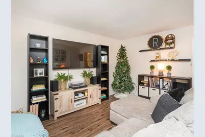 2202 Huntington Road #B5, Burlington, NC 27215 - Photo 4