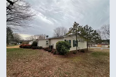 131 Sheraton Court, King, NC 27021 - Photo 6