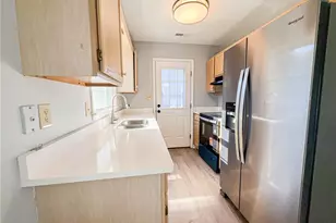 1008 Lawson St, Eden, NC 27288 - Photo 8