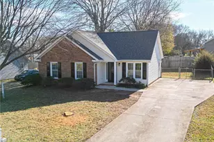 1008 Lawson St, Eden, NC 27288 - Photo 2