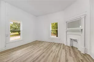 1524 E 14th St, Winston-Salem, NC 27105 - Photo 2
