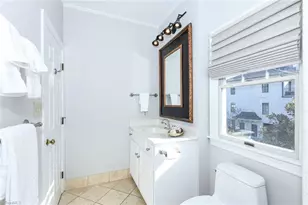 420 Fisher Park Cir, Greensboro, NC 27401 - Photo 30