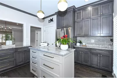 420 Fisher Park Circle, Greensboro, NC 27401 - Photo 12