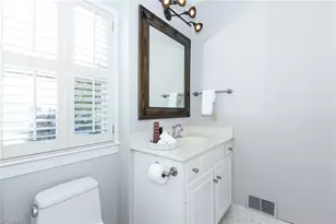 420 Fisher Park Cir, Greensboro, NC 27401 - Photo 22