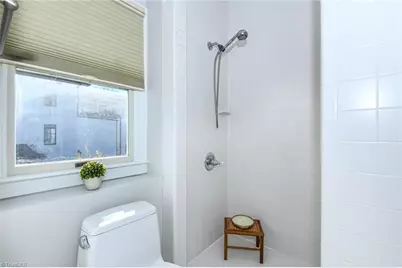 420 Fisher Park Circle, Greensboro, NC 27401 - Photo 38