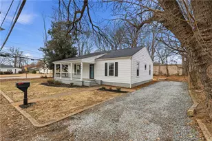 706 Cranbrook St, Greensboro, NC 27407 - Photo 2