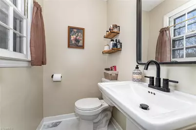 713 Lake Drive, Kernersville, NC 27284 - Photo 10