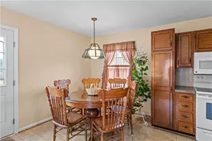 4030 Menfreya Ct, Winston-Salem, NC 27105 - Photo 8