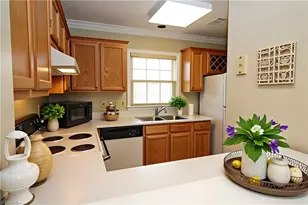 28 Cedar Knoll Dr, Greensboro, NC 27407 - Photo 8