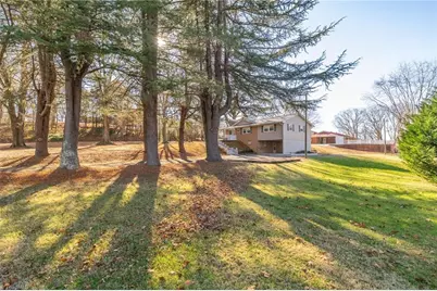 142 Kings Lane, Winston-Salem, NC 27107 - Photo 36