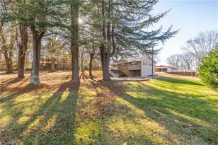 142 Kings Ln, Winston-Salem, NC 27107 - Photo 36