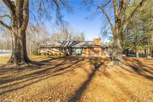 142 Kings Ln, Winston-Salem, NC 27107 - Photo 2