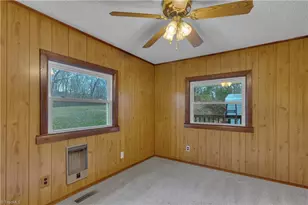 121 Pinewood Acres Dr, Greensboro, NC 27405 - Photo 14