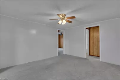 121 Pinewood Acres Drive, Greensboro, NC 27405 - Photo 4