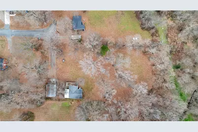 121 Pinewood Acres Drive, Greensboro, NC 27405 - Photo 36