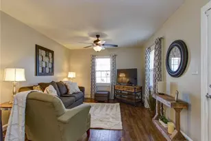 2713 Stratford Dr, Greensboro, NC 27408 - Photo 2