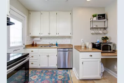 2713 Stratford Drive, Greensboro, NC 27408 - Photo 10