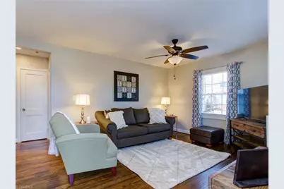 2713 Stratford Drive, Greensboro, NC 27408 - Photo 4