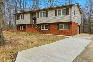 4236 Village Dr, Trinity, NC 27370 - Photo 2