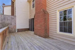 2430 Cottage Pl, Greensboro, NC 27455 - Photo 36