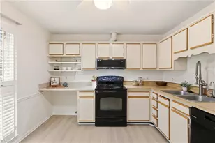 2430 Cottage Pl, Greensboro, NC 27455 - Photo 14