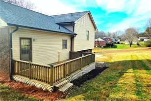 275 Raven Oak Dr, Wilkesboro, NC 28697 - Photo 16