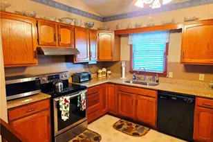 275 Raven Oak Dr, Wilkesboro, NC 28697 - Photo 4