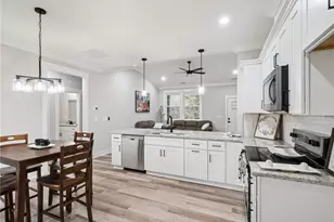 1315 Springdale Dr, Burlington, NC 27215 - Photo 12