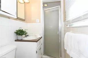 3008 Harnett Dr, Greensboro, NC 27407 - Photo 18