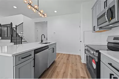 836 Day Avenue, Burlington, NC 27217 - Photo 14