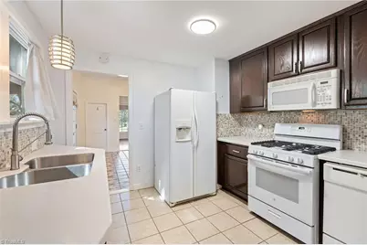 1058 Main Street, Walnut Cove, NC 27052 - Photo 14