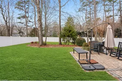 3606 Brownes Ferry Road, Charlotte, NC 28269 - Photo 32