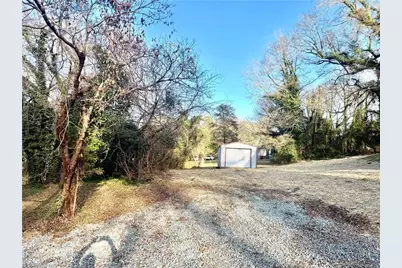 325 Courtland Terrace, Burlington, NC 27217 - Photo 18