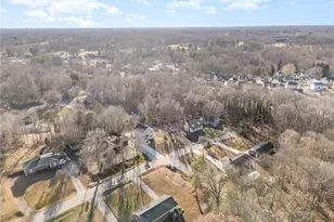 201 Hendrix Dr, Kernersville, NC 27284 - Photo 24