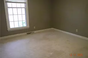 2261 New Castle Dr, Winston-Salem, NC 27103 - Photo 8