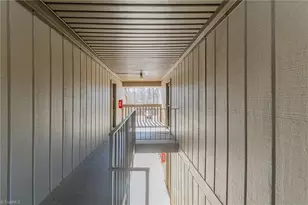 2240 Sunderland Rd, Winston-Salem, NC 27103 - Photo 2